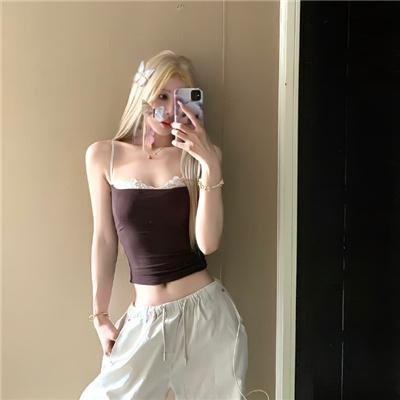牌坊下的女人